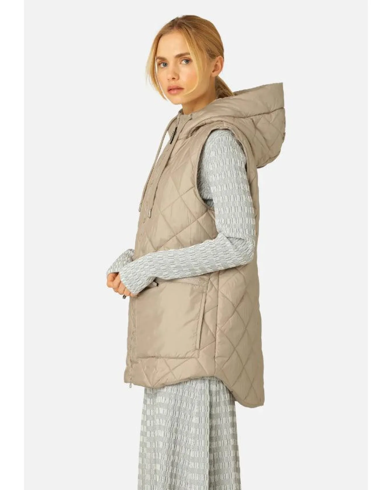 Aerial04 Quilted Hooded Hip Length Vest