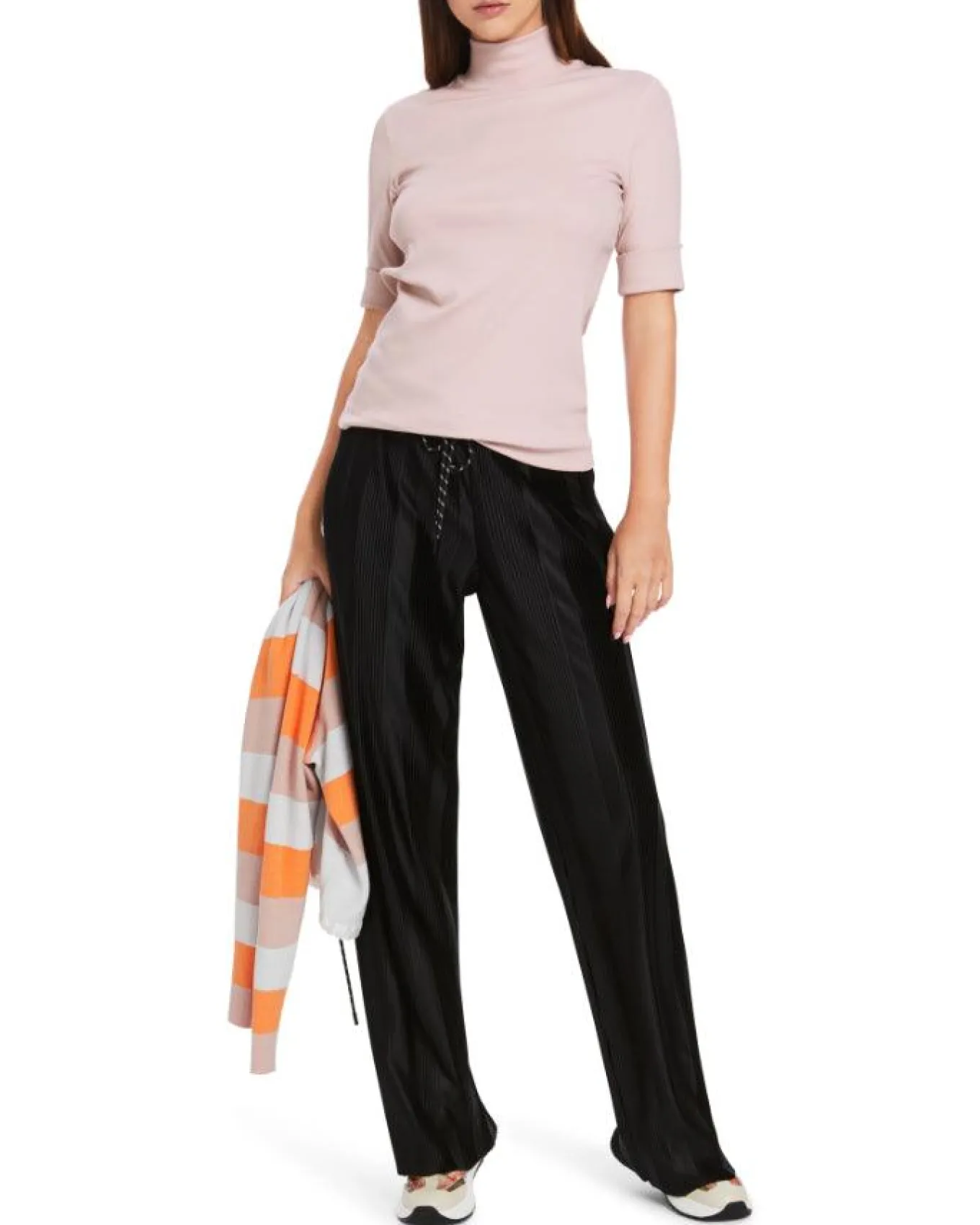 Marc Cain Funnel Neck Half Sleeve Tee